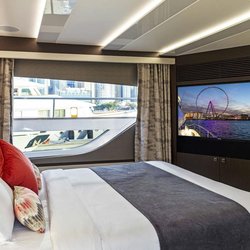 2019' Sunseeker 95 Yacht-images-10