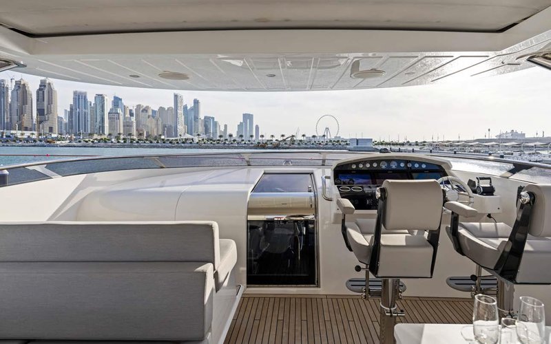 2019' Sunseeker 95 Yacht-images-35