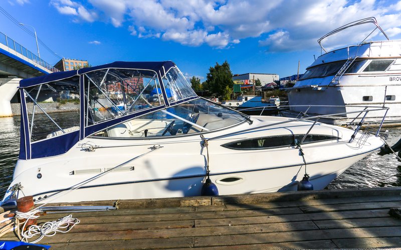 Bayliner245_03