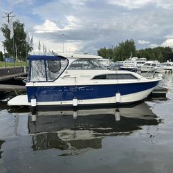 Bayliner246Discovery_02