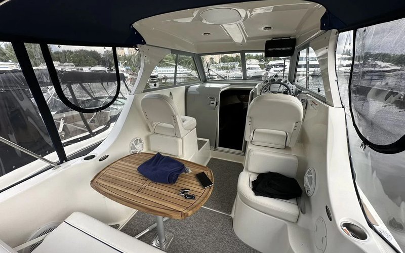Bayliner246Discovery_08