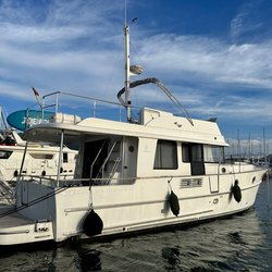 Beneteau_Swift_Trawler44_1