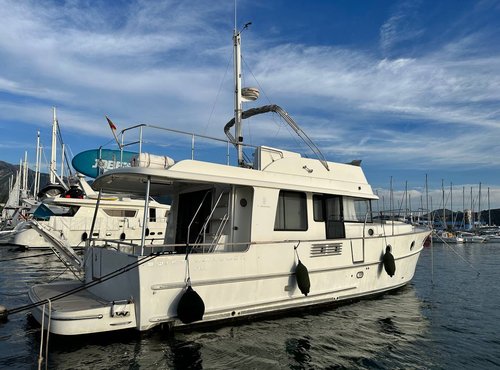 Beneteau_Swift_Trawler44_1