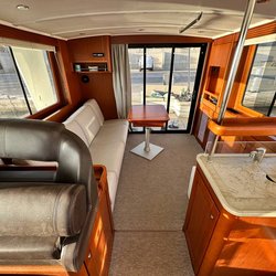 Beneteau_Swift_Trawler44_45