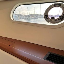 Beneteau_Swift_Trawler44_60